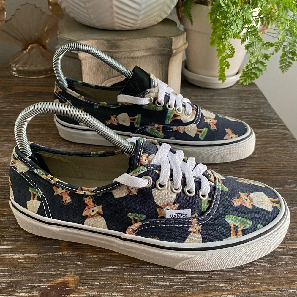 VANS Digi Hula Girl Low Skateboarding Shoes Lace Up Sneakers Parisian Night Blue